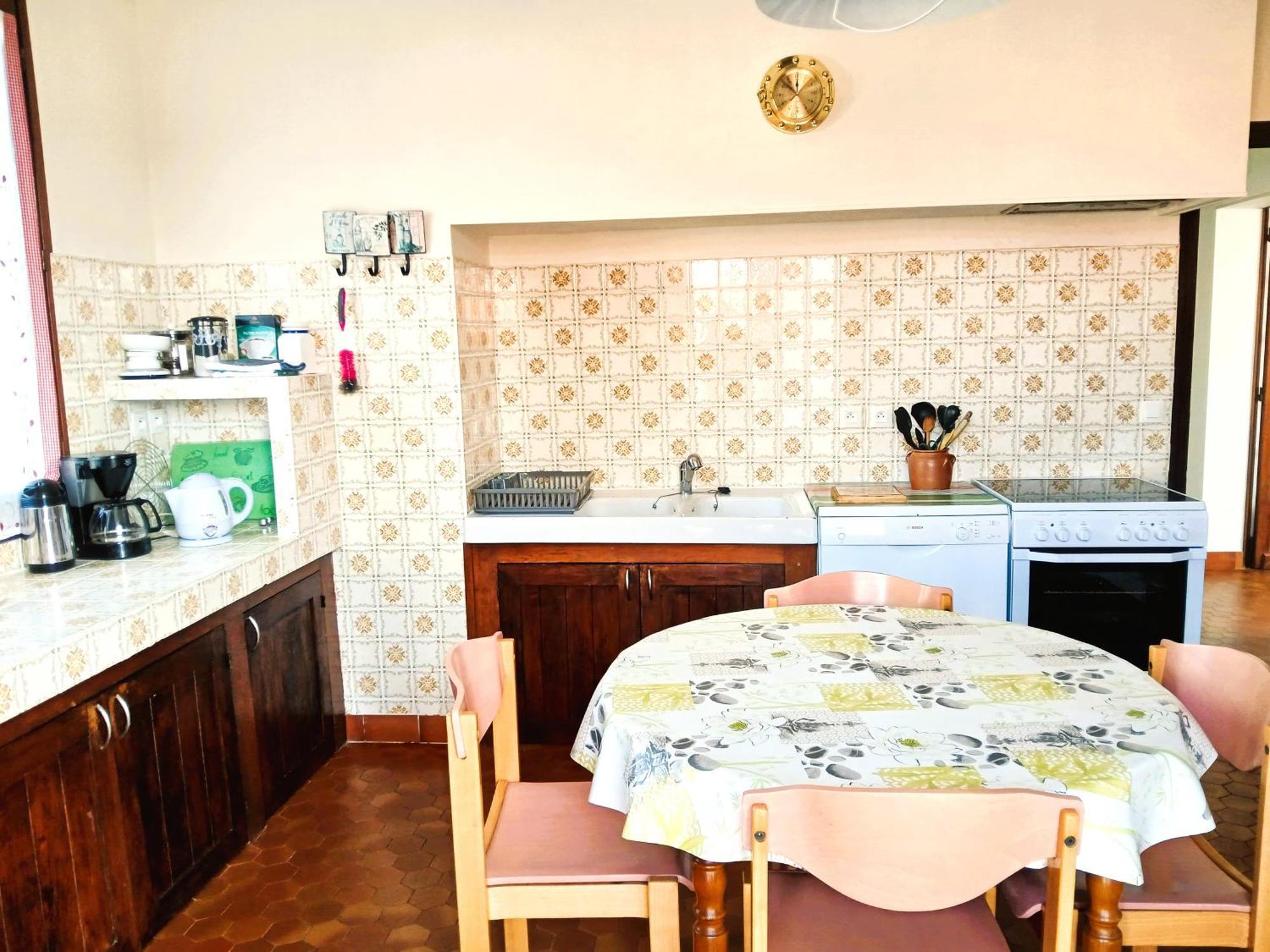 Spacieux Appartement Proche Centre Et Piscine Condom Bagian luar foto